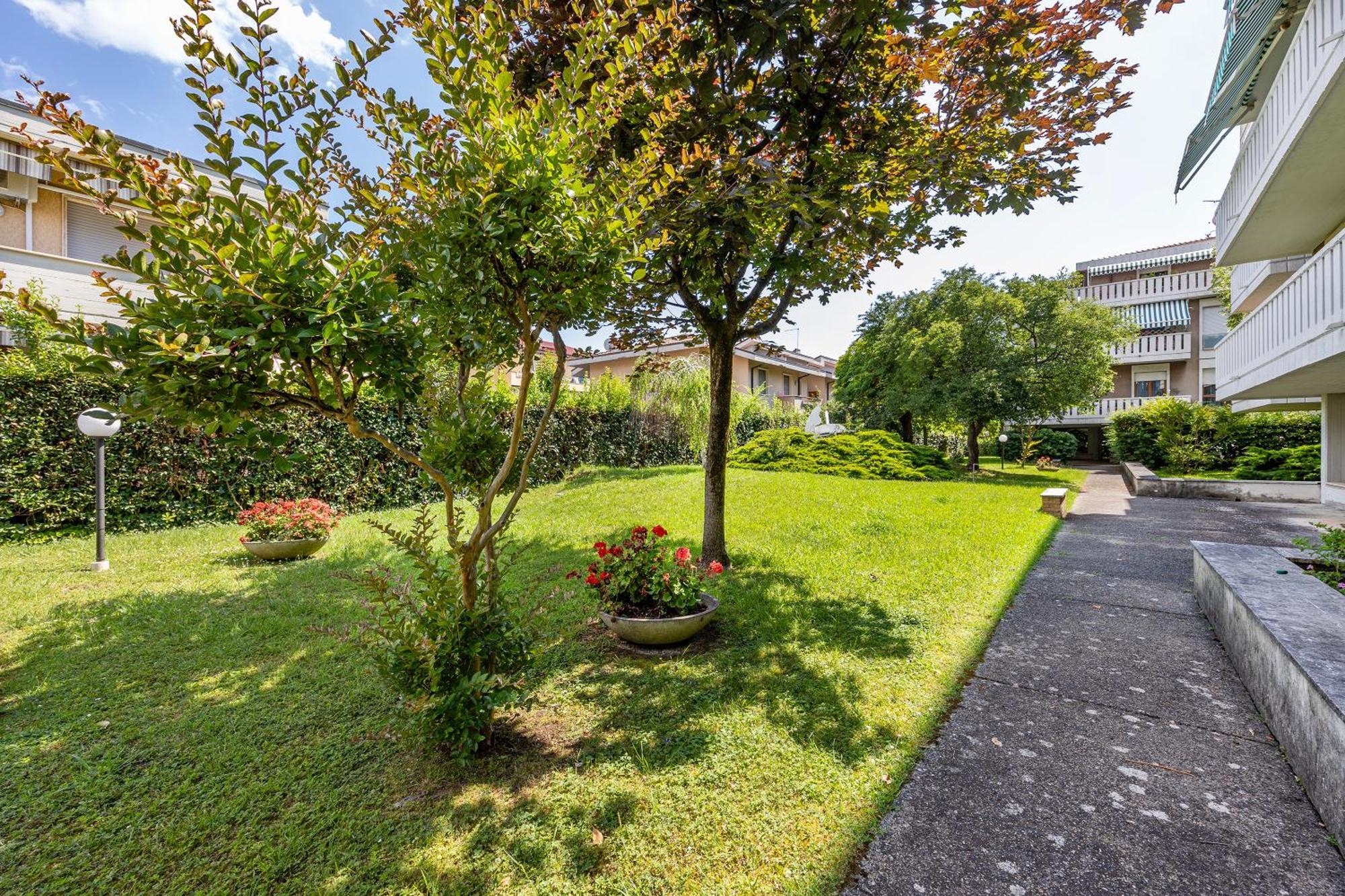 Casa Arno 500M From Beach - Happy Rentals Marina di Massa Exterior photo